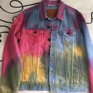 Levi’s colorful rainbow tie-dye denim jacket